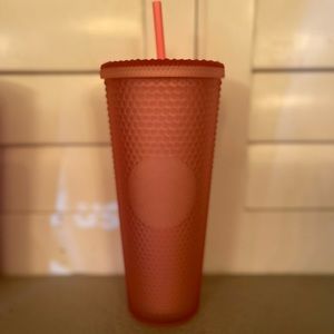 Starbucks Valentine’s limited addition collection